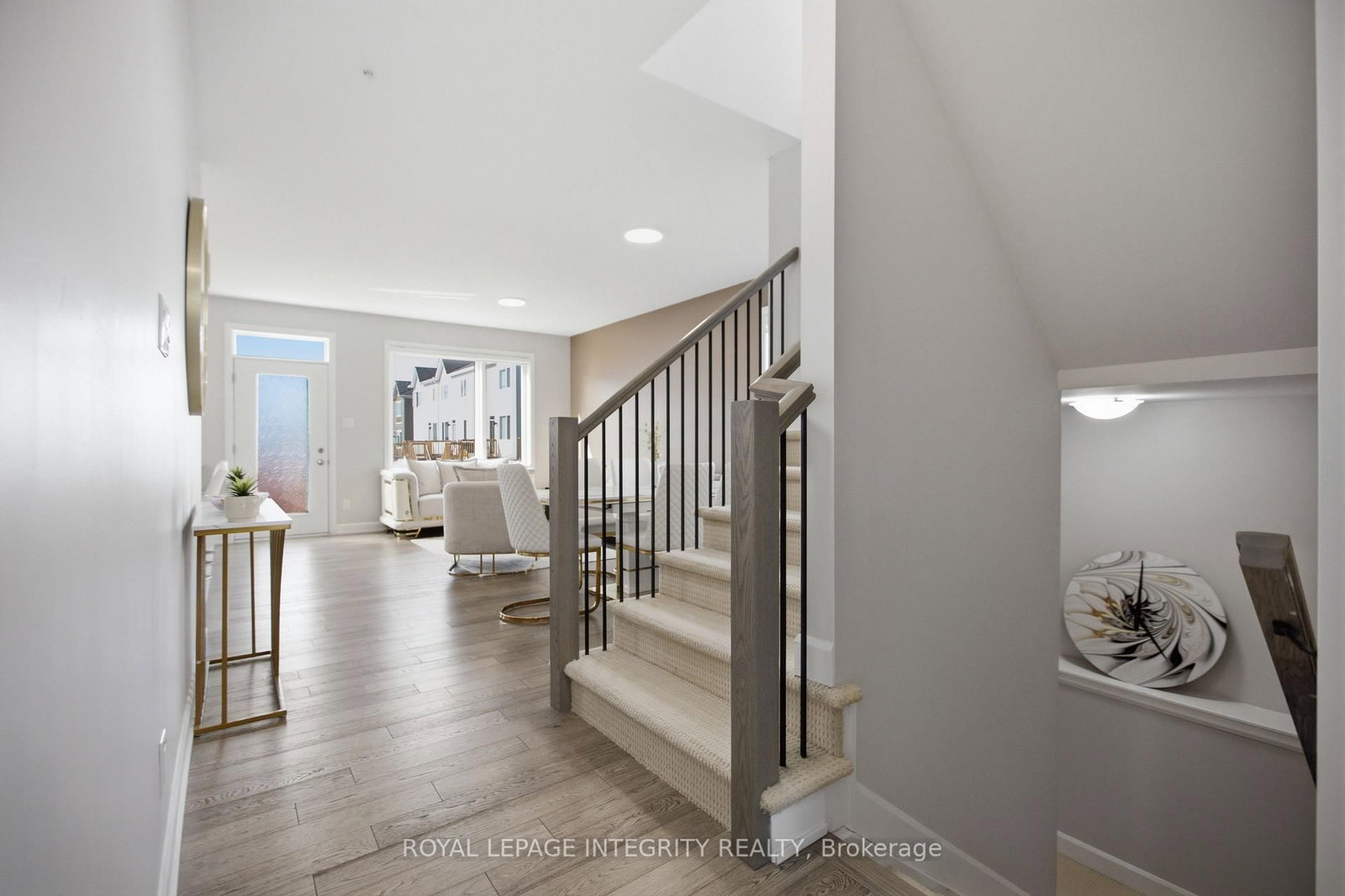 651 Chillerton Drive • Ottawa, ON photo 6