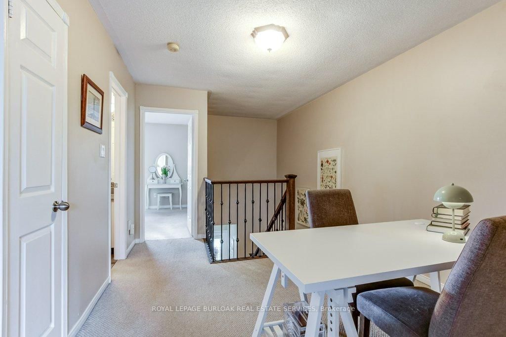 4 Edgewater Drive • Hamilton, ON photo 19