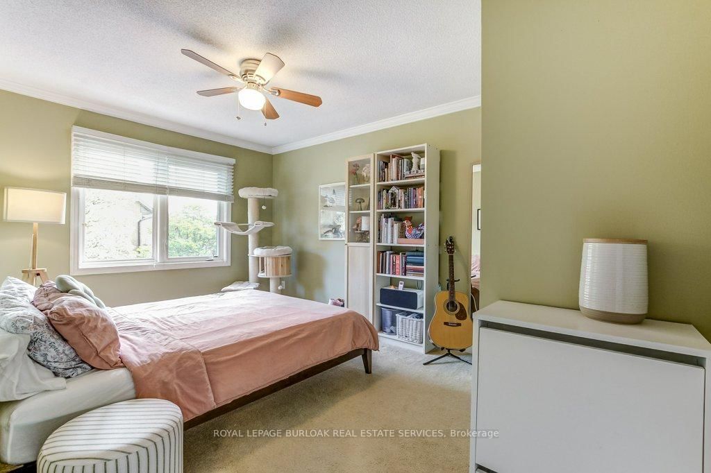 4 Edgewater Drive • Hamilton, ON photo 20