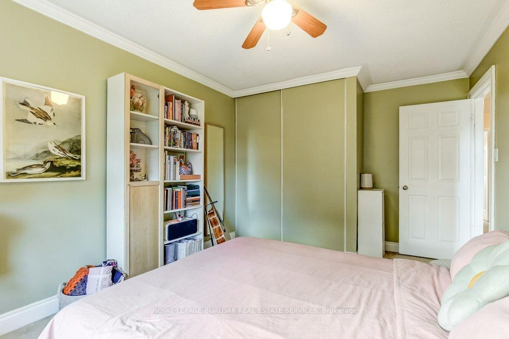 4 Edgewater Drive • Hamilton, ON photo 21