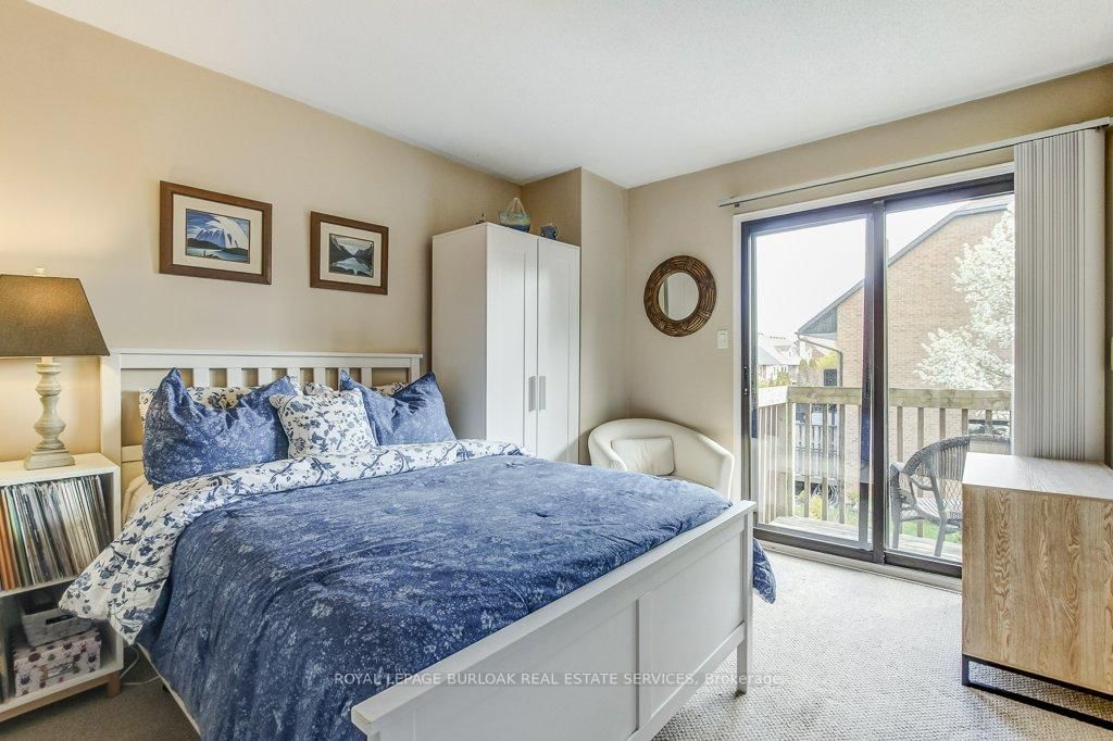 4 Edgewater Drive • Hamilton, ON photo 22