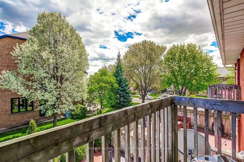 4 Edgewater Drive • Hamilton, ON photo 24