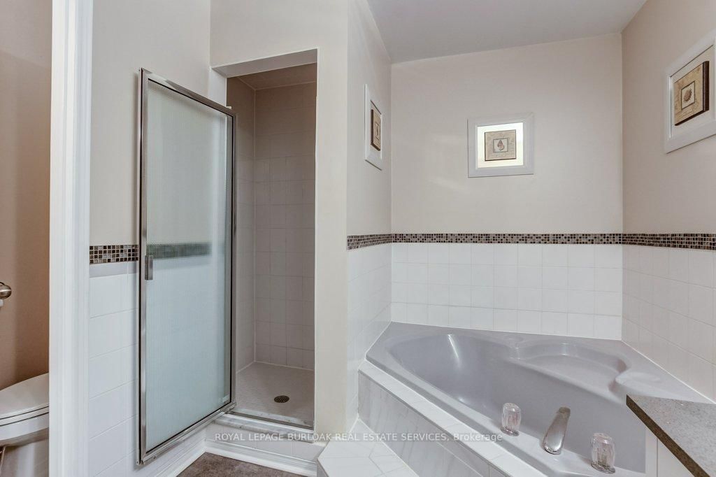 4 Edgewater Drive • Hamilton, ON photo 30