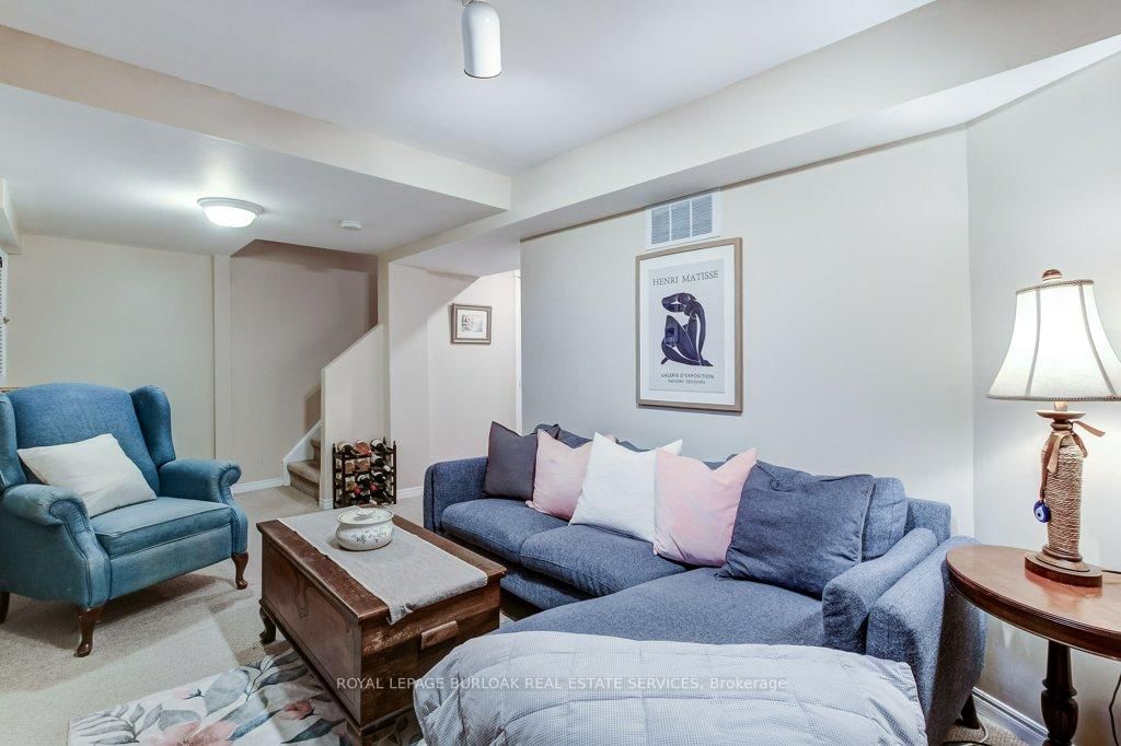 4 Edgewater Drive • Hamilton, ON photo 34
