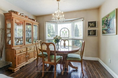 4 Edgewater Drive • Hamilton, ON photo 6