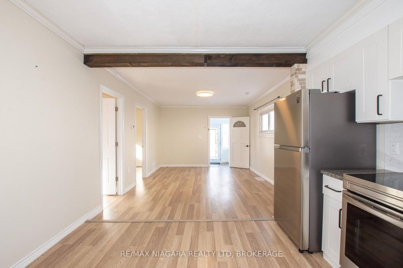 49 Randolph St photo 5