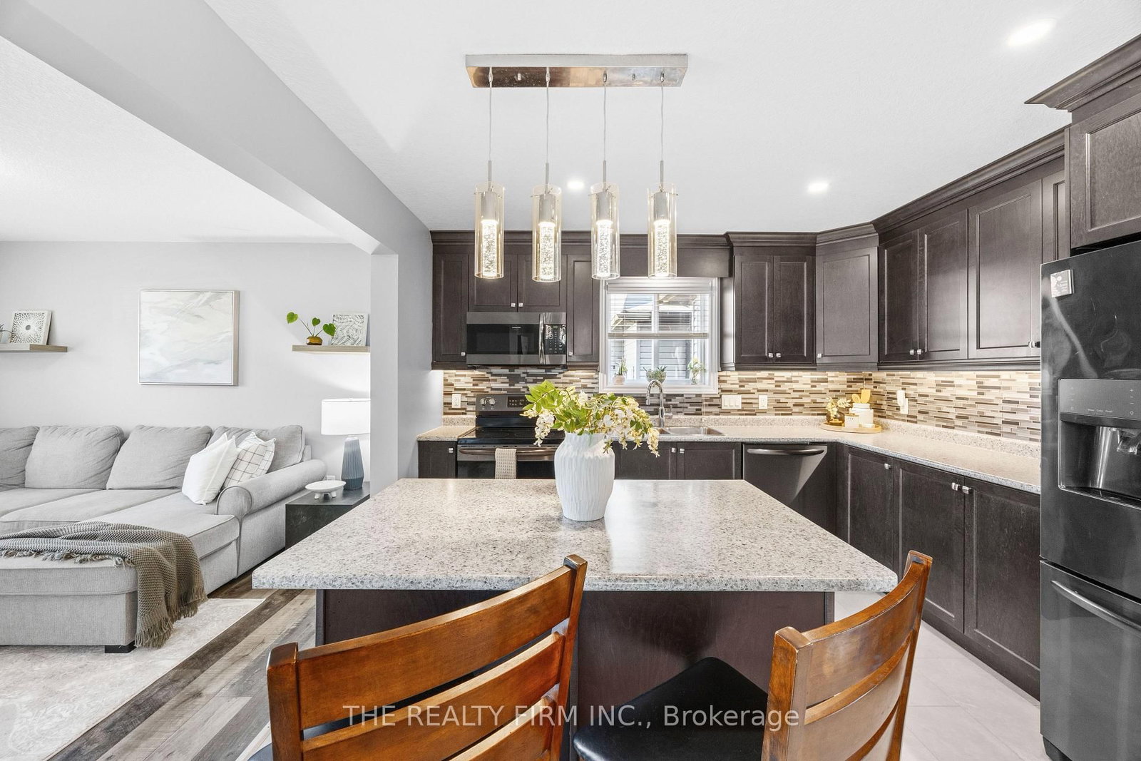 20 Sandy Court • Tillsonburg, ON photo 9