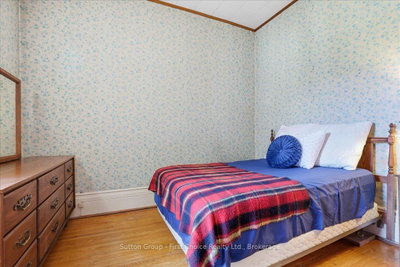 49 Well Street • Stratford, ON photo 9