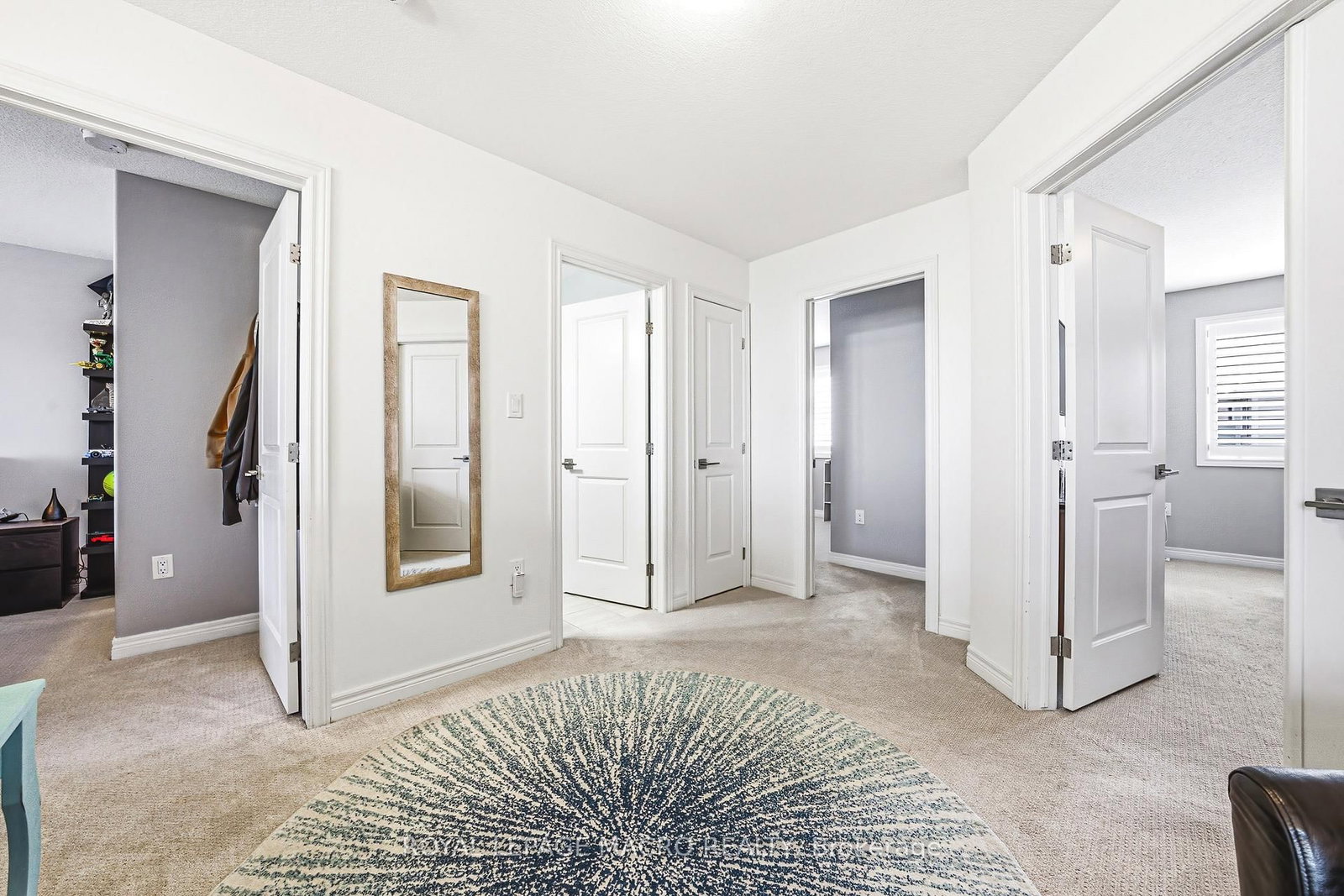 32 Dulgaren Street • Hamilton, ON photo 18