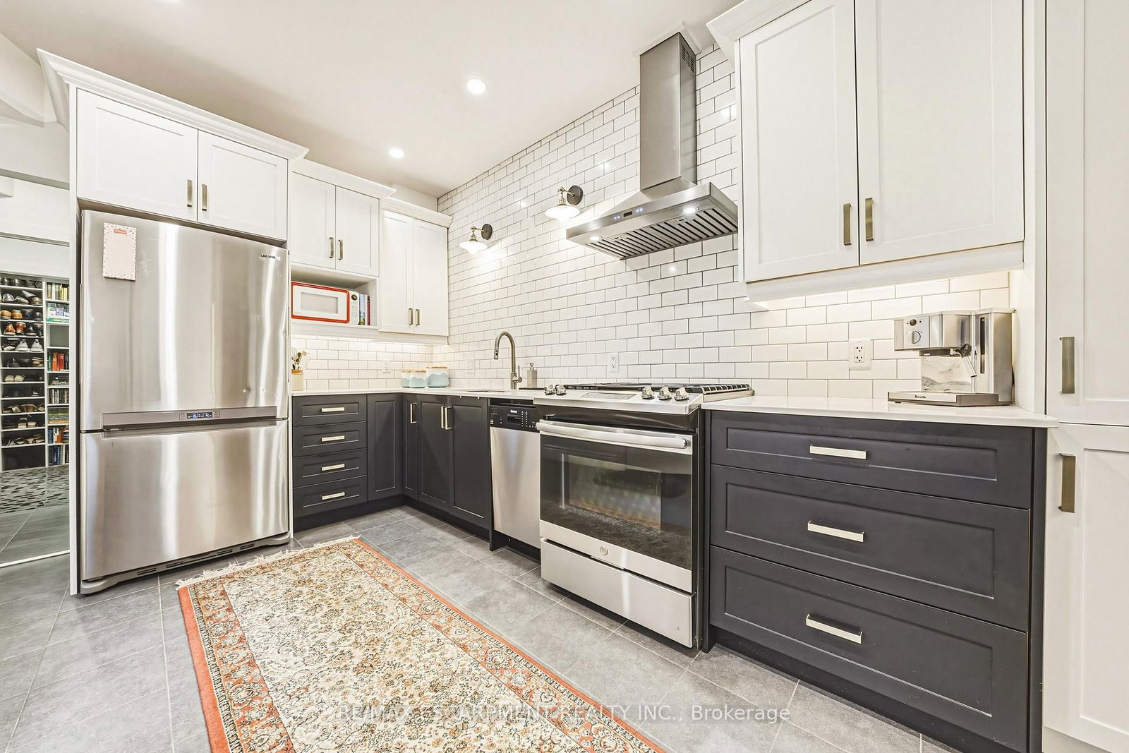 153 Elgin Street • Hamilton, ON photo 11