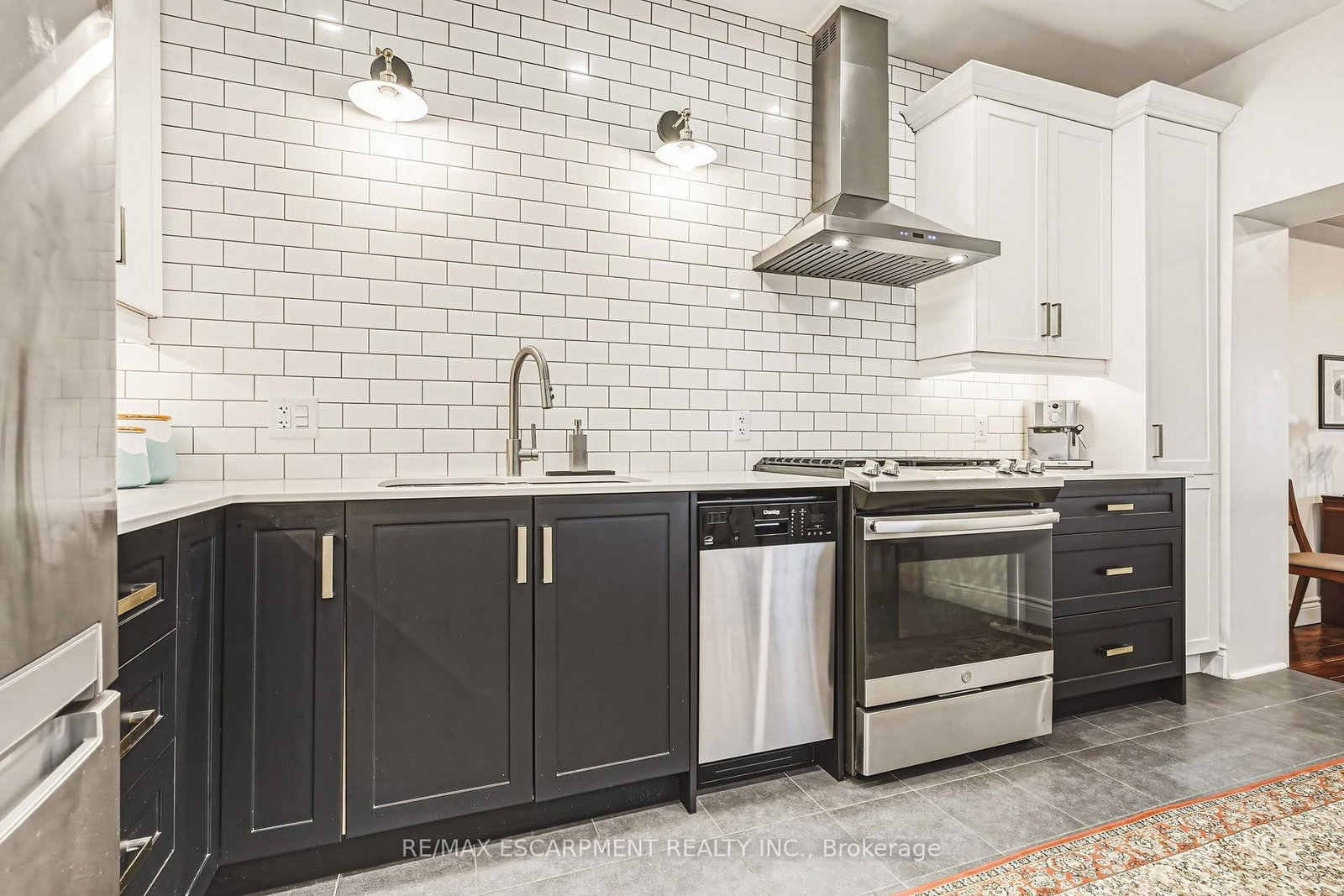 153 Elgin Street • Hamilton, ON photo 12