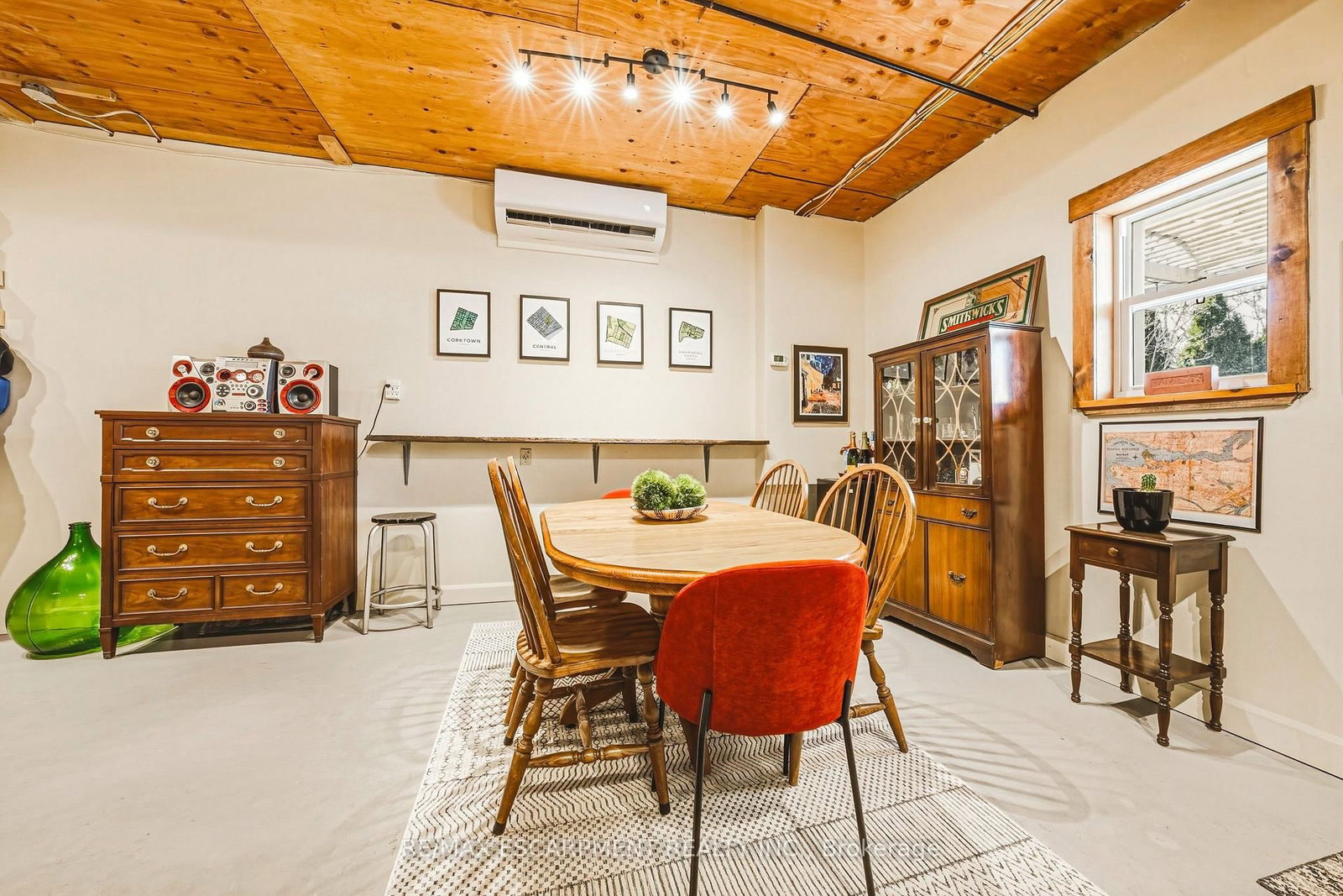 153 Elgin Street • Hamilton, ON photo 18