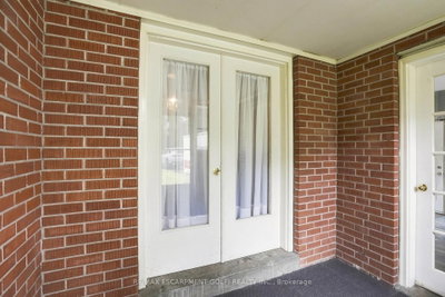 5 Hatfield Place • Hamilton, ON photo 9