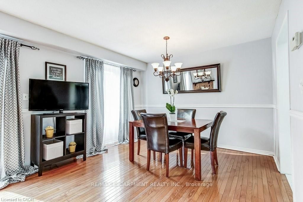 391 STONE CHURCH Road E • #22 • Hamilton, ON photo 14