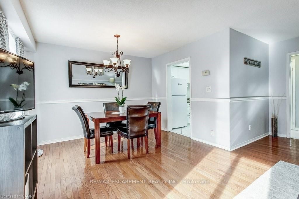 391 STONE CHURCH Road E • #22 • Hamilton, ON photo 15