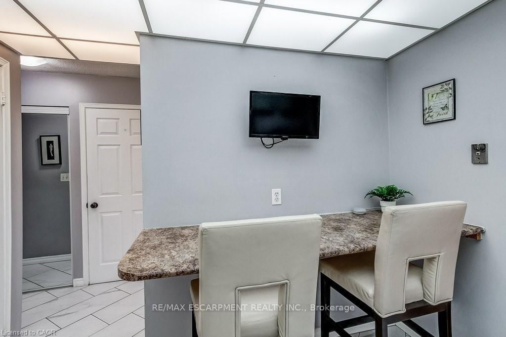 391 STONE CHURCH Road E • #22 • Hamilton, ON photo 22