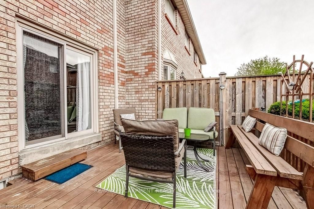 391 STONE CHURCH Road E • #22 • Hamilton, ON photo 33
