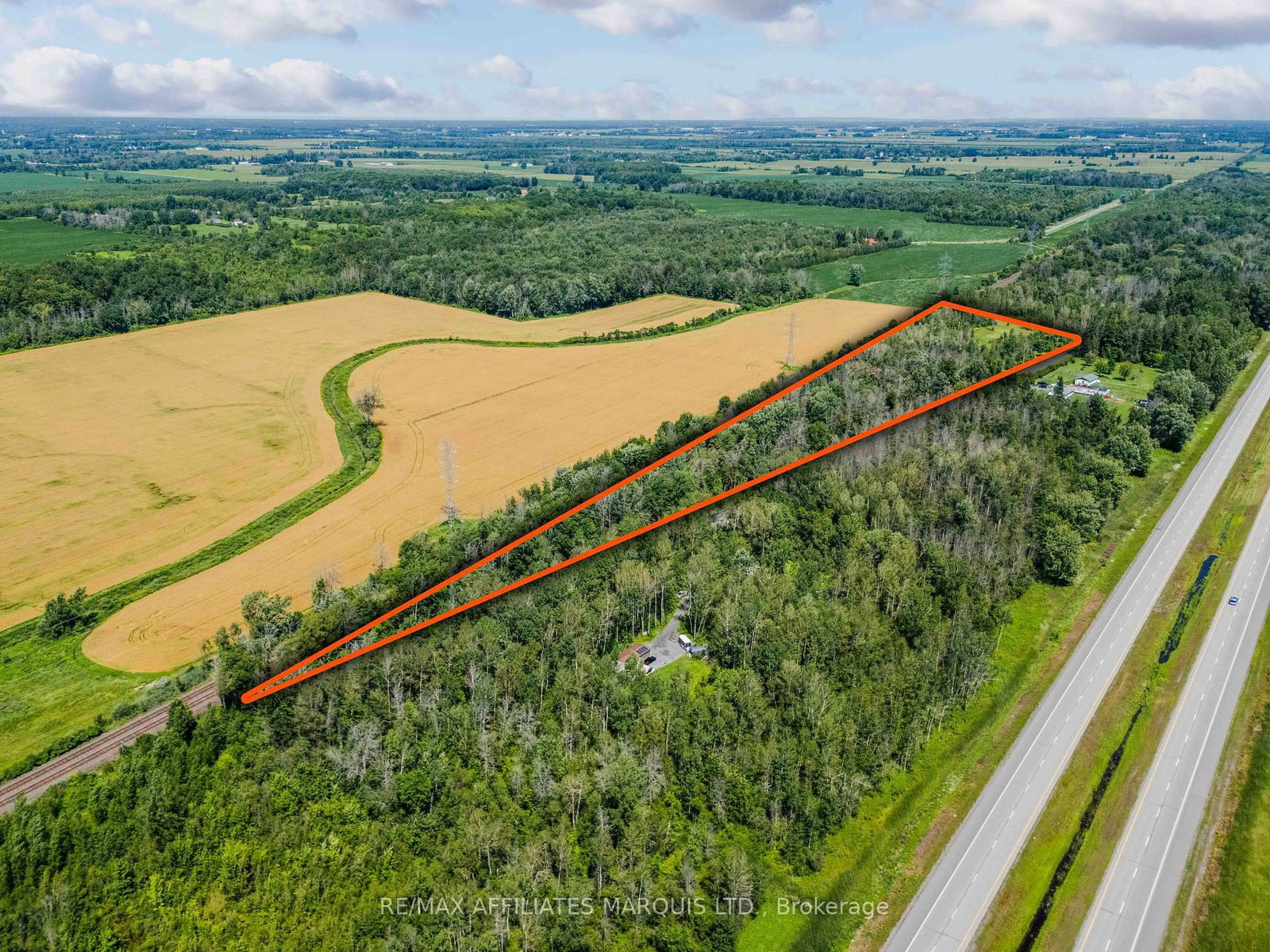 19519 Lapierre Road • South Glengarry, ON photo 6