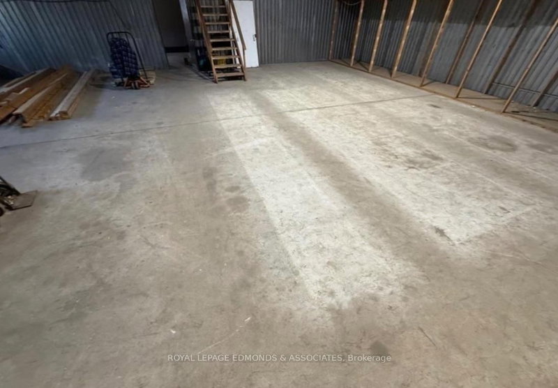 174 Albert St photo 5