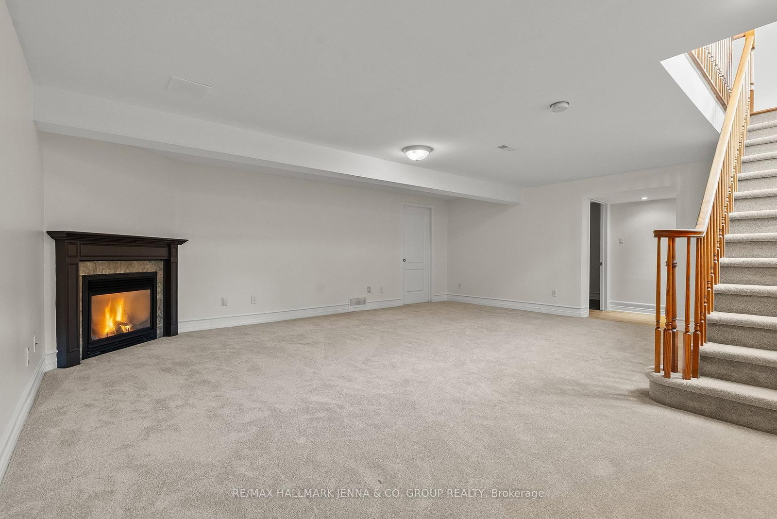 110 Heathercrest Private • Ottawa, ON photo 20