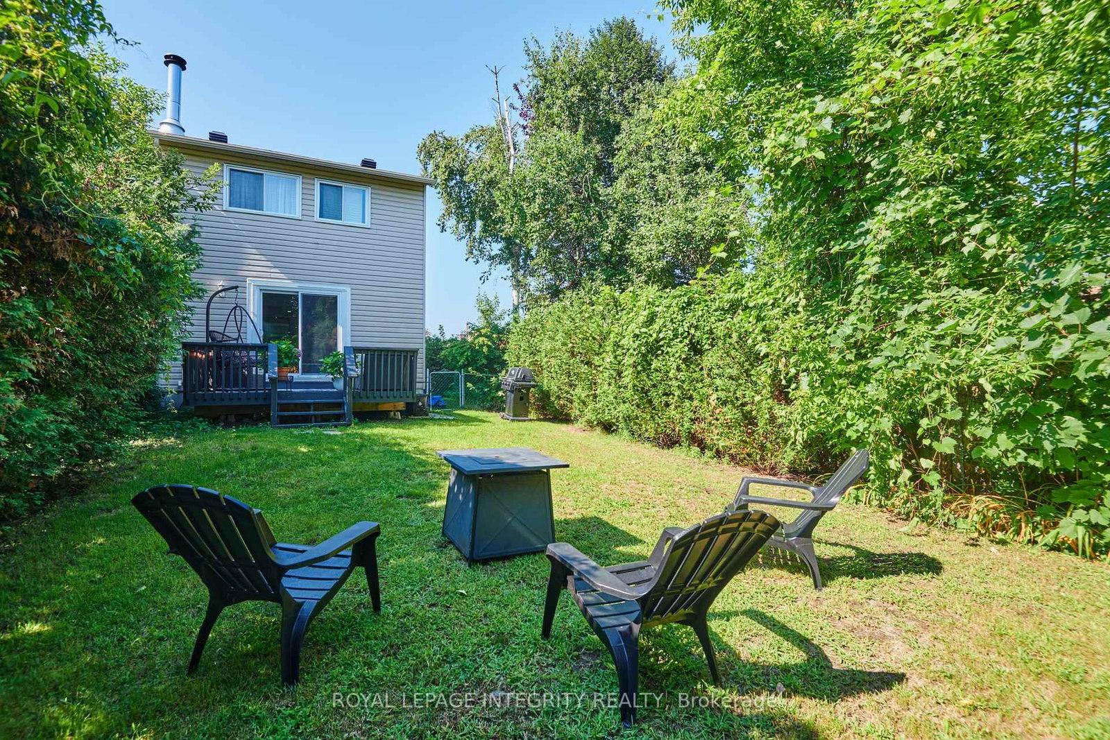 209 SHERWAY Drive • Barrhaven, ON photo 37