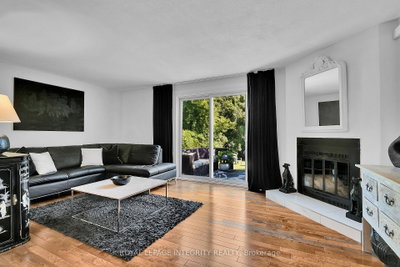 209 SHERWAY Drive • Barrhaven, ON photo 5