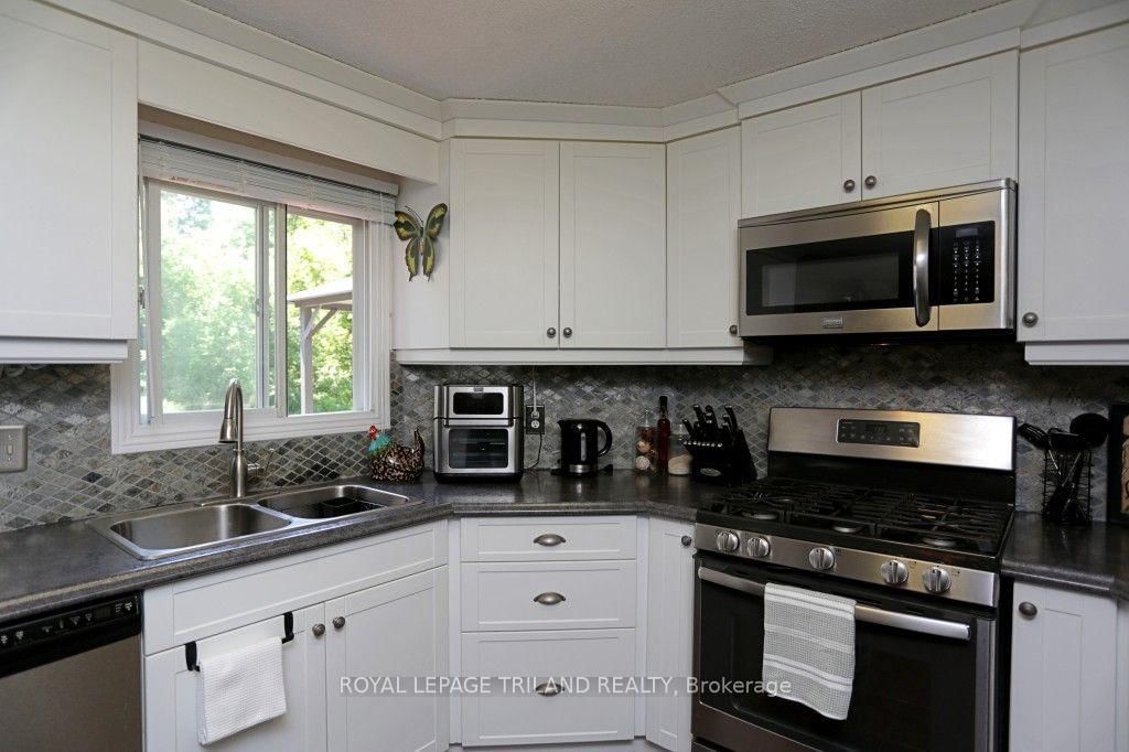 348 Shannon Boulevard • South Huron, ON photo 18