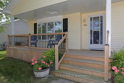 348 Shannon Boulevard • South Huron, ON photo 4