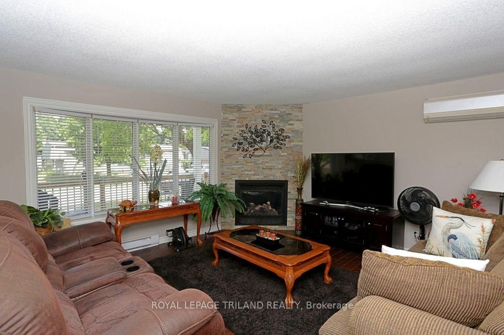 348 Shannon Boulevard • South Huron, ON photo 8