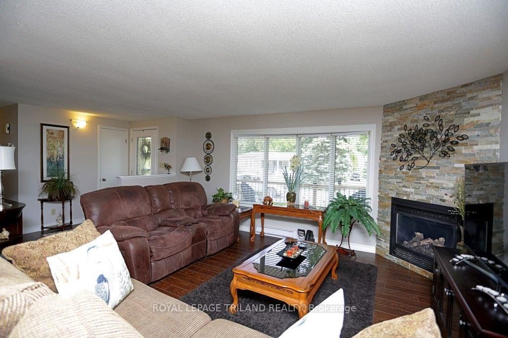 348 Shannon Boulevard • South Huron, ON photo 9