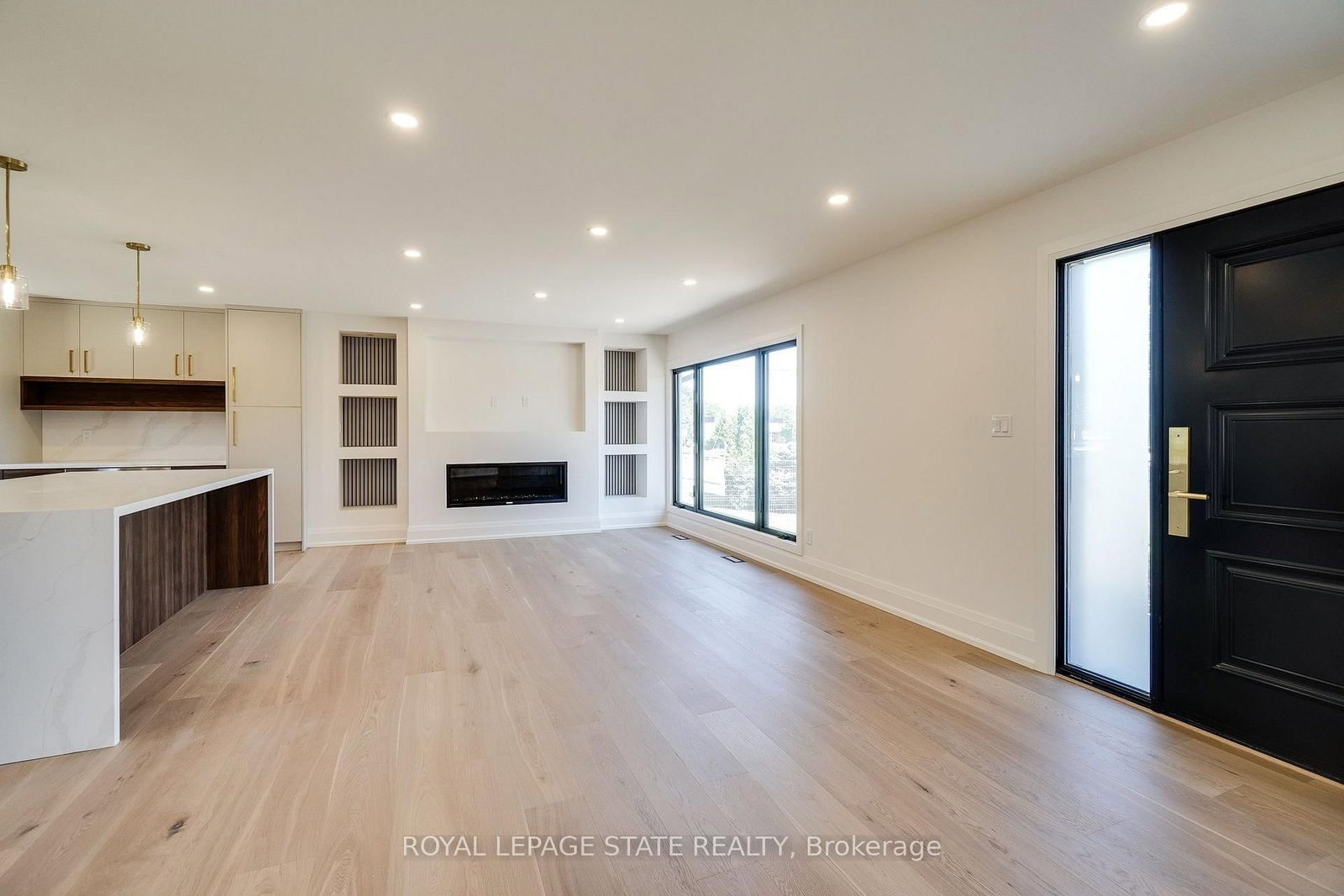 24 Royce Avenue • Hamilton, ON photo 8