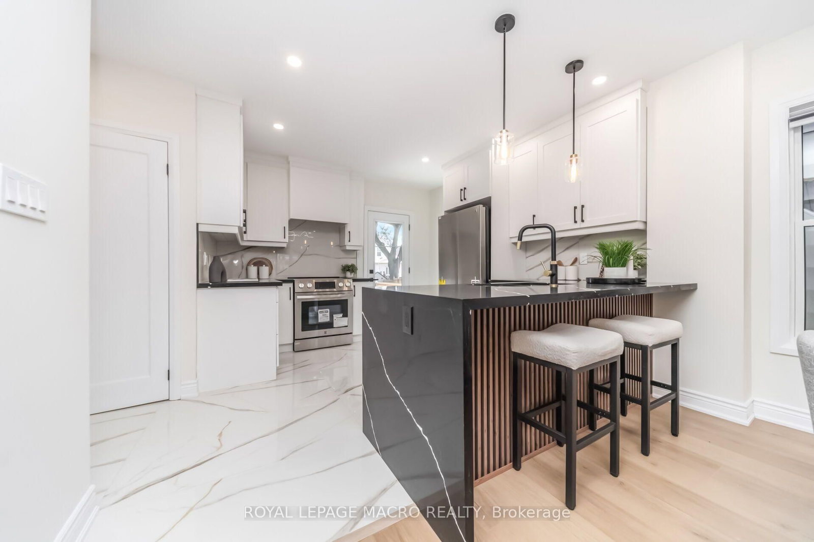 40 Glendale Avenue N • Hamilton, ON photo 18