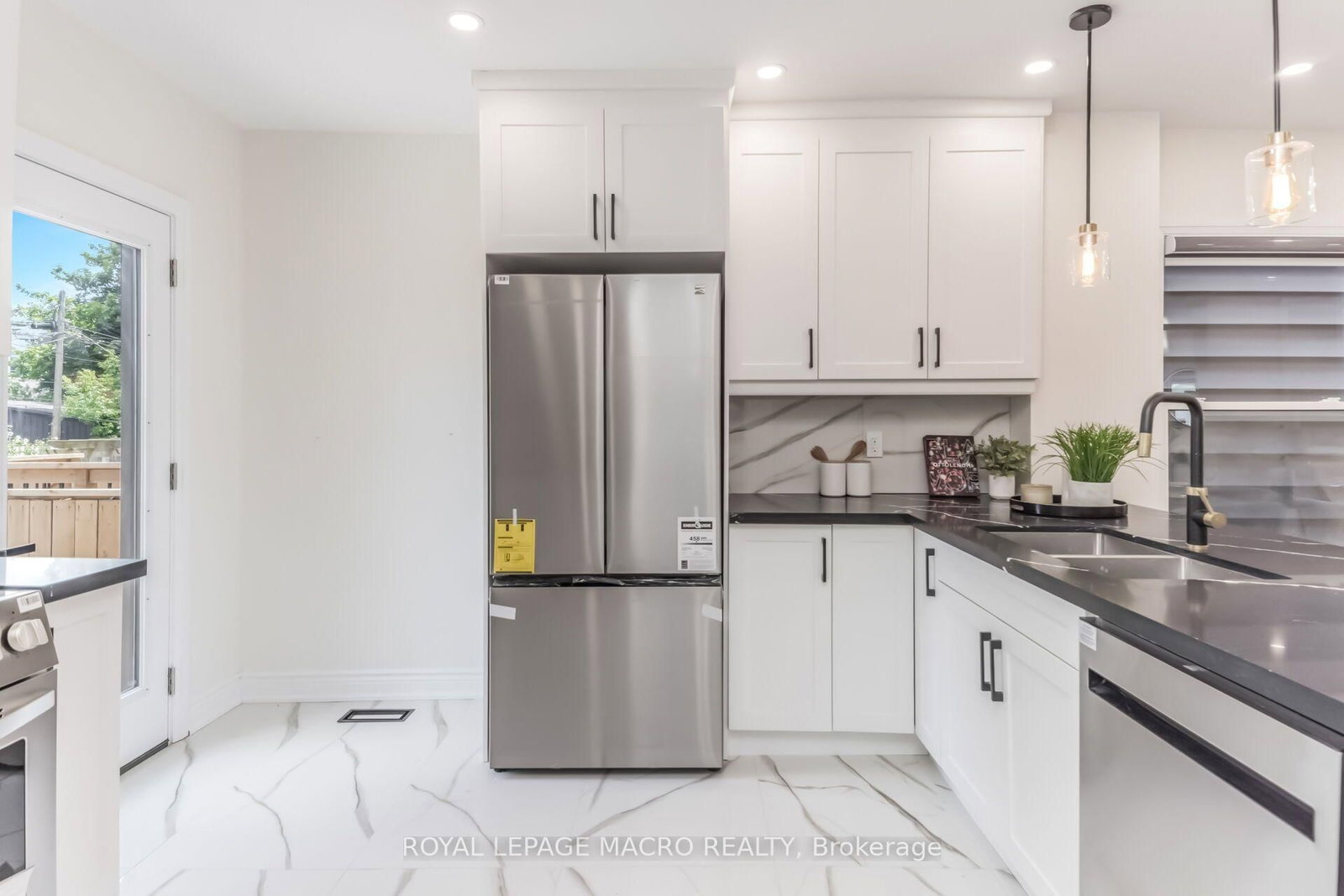 40 Glendale Avenue N • Hamilton, ON photo 20