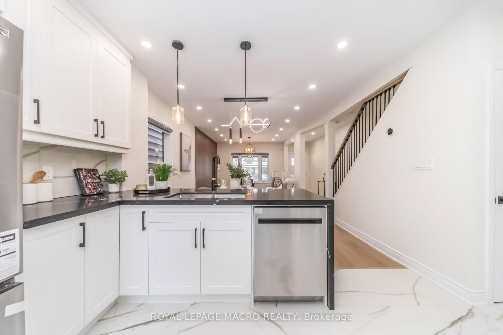 40 Glendale Avenue N • Hamilton, ON photo 21