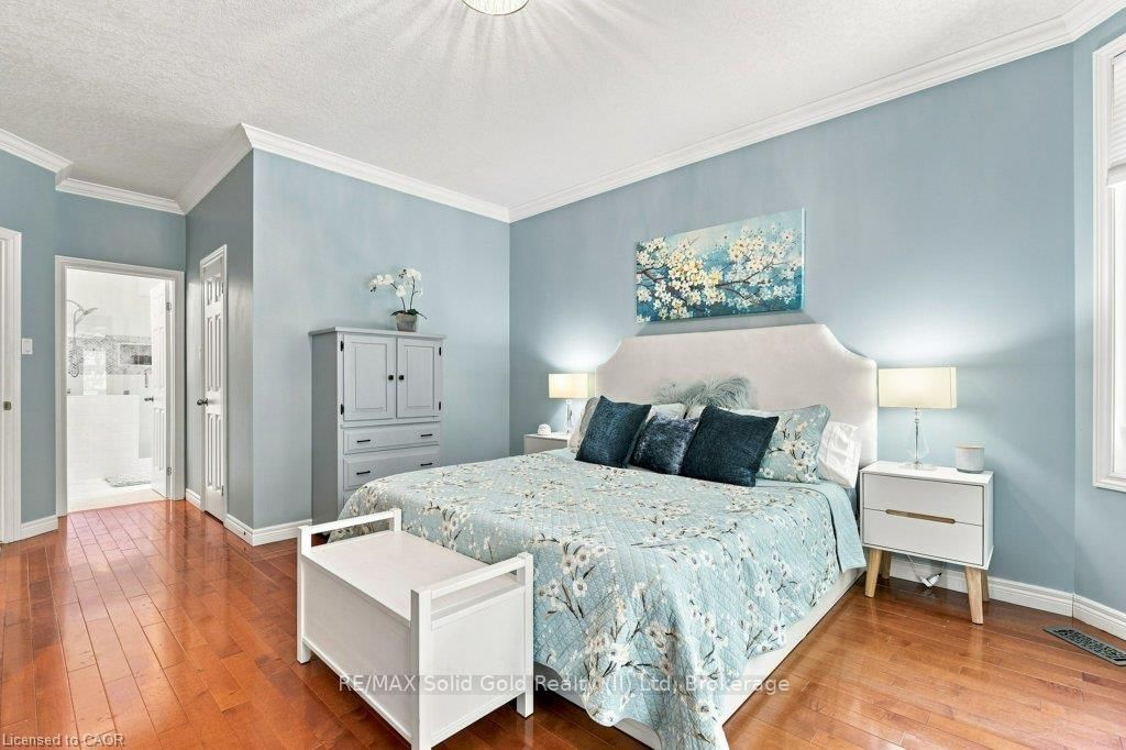 515 Birchleaf Walk • Waterloo, ON photo 15