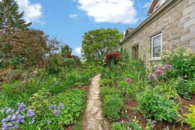 1158 County Road 27 • Newburgh, ON photo 2