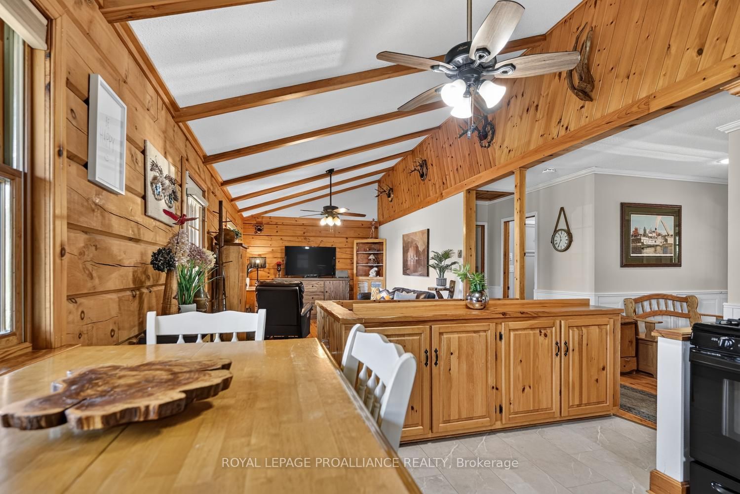 358 Kitley Line 9 Line • Elizabethtown-Kitley, ON photo 11