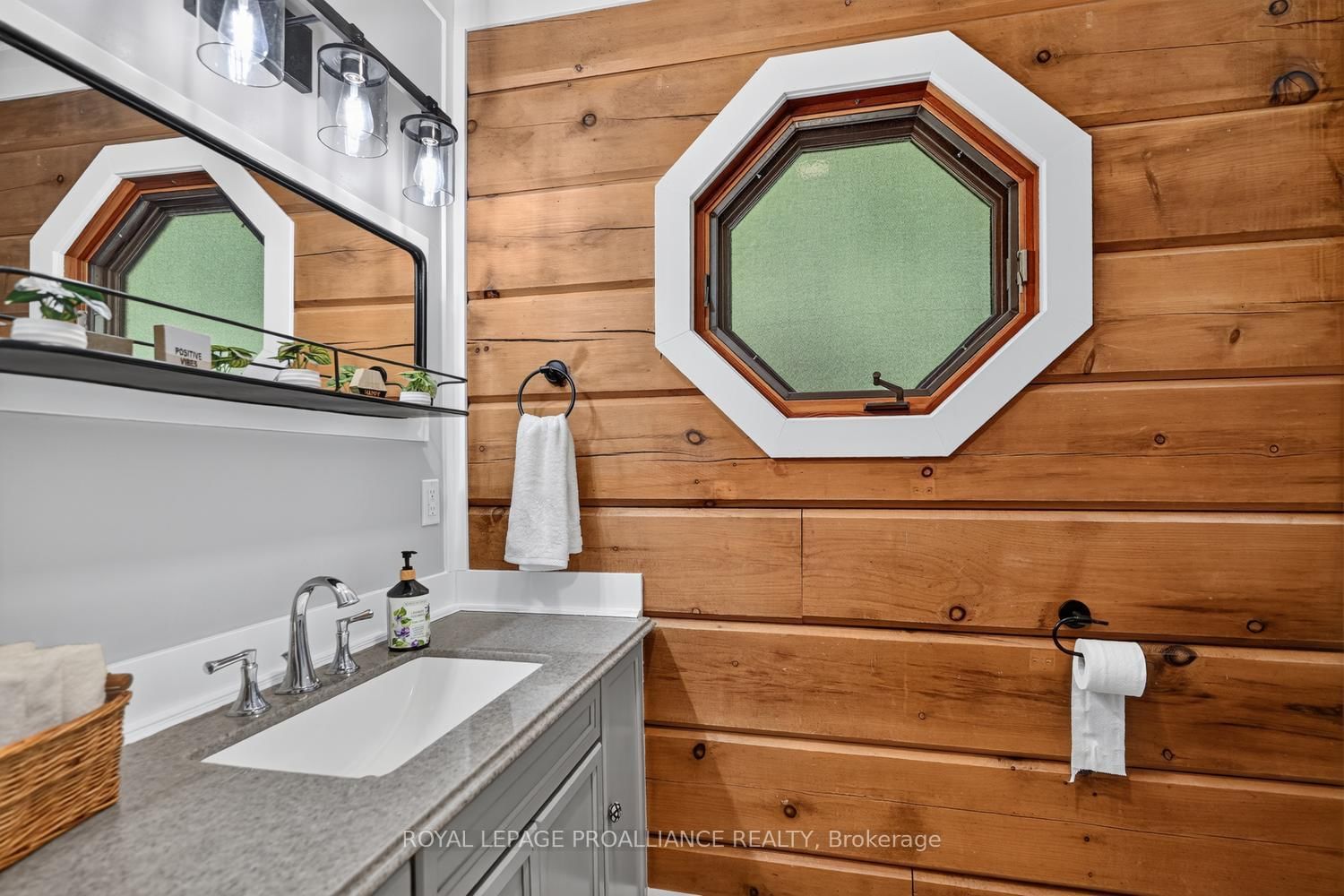 358 Kitley Line 9 Line • Elizabethtown-Kitley, ON photo 20