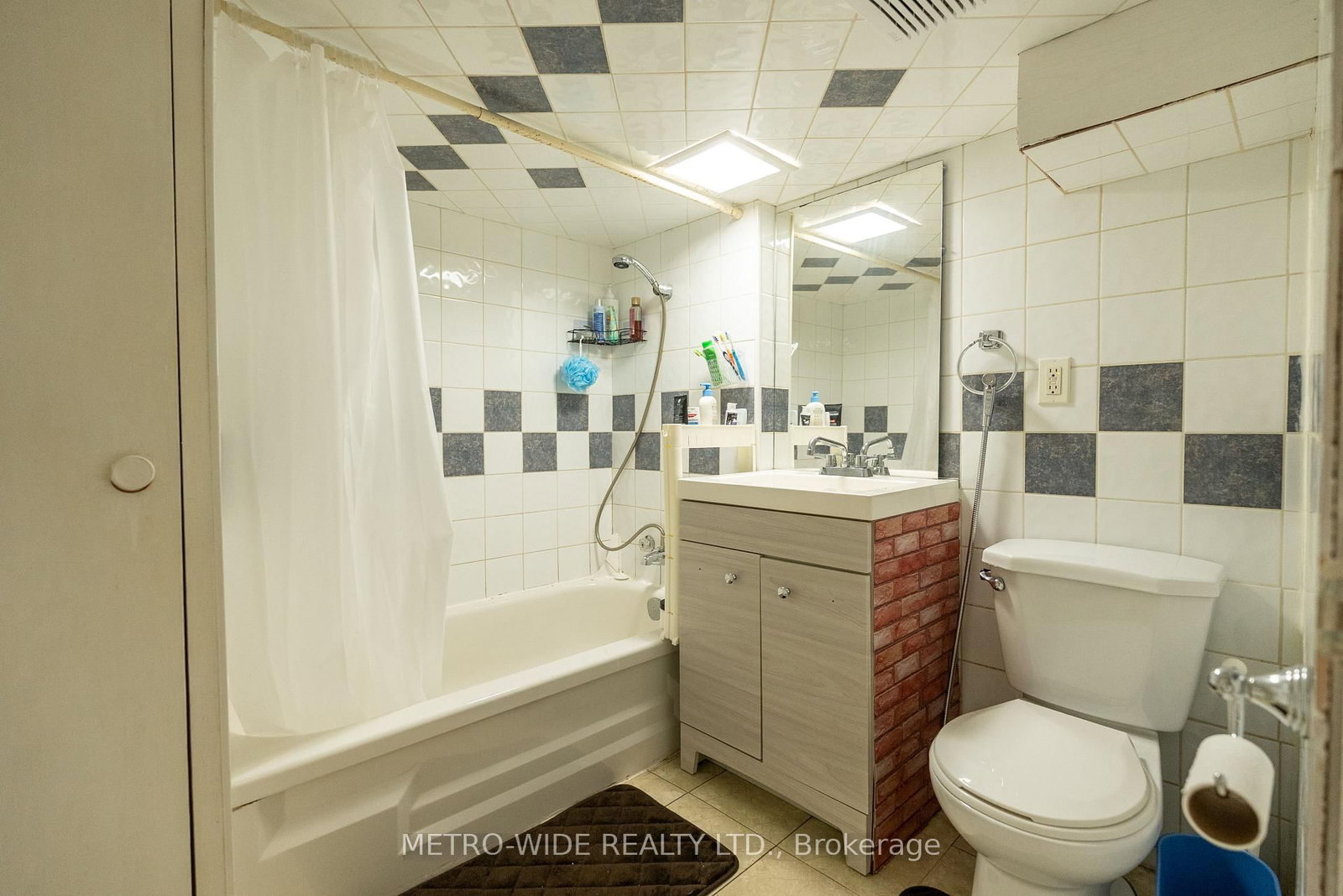 476 FIRST Avenue E • North Bay, ON photo 44