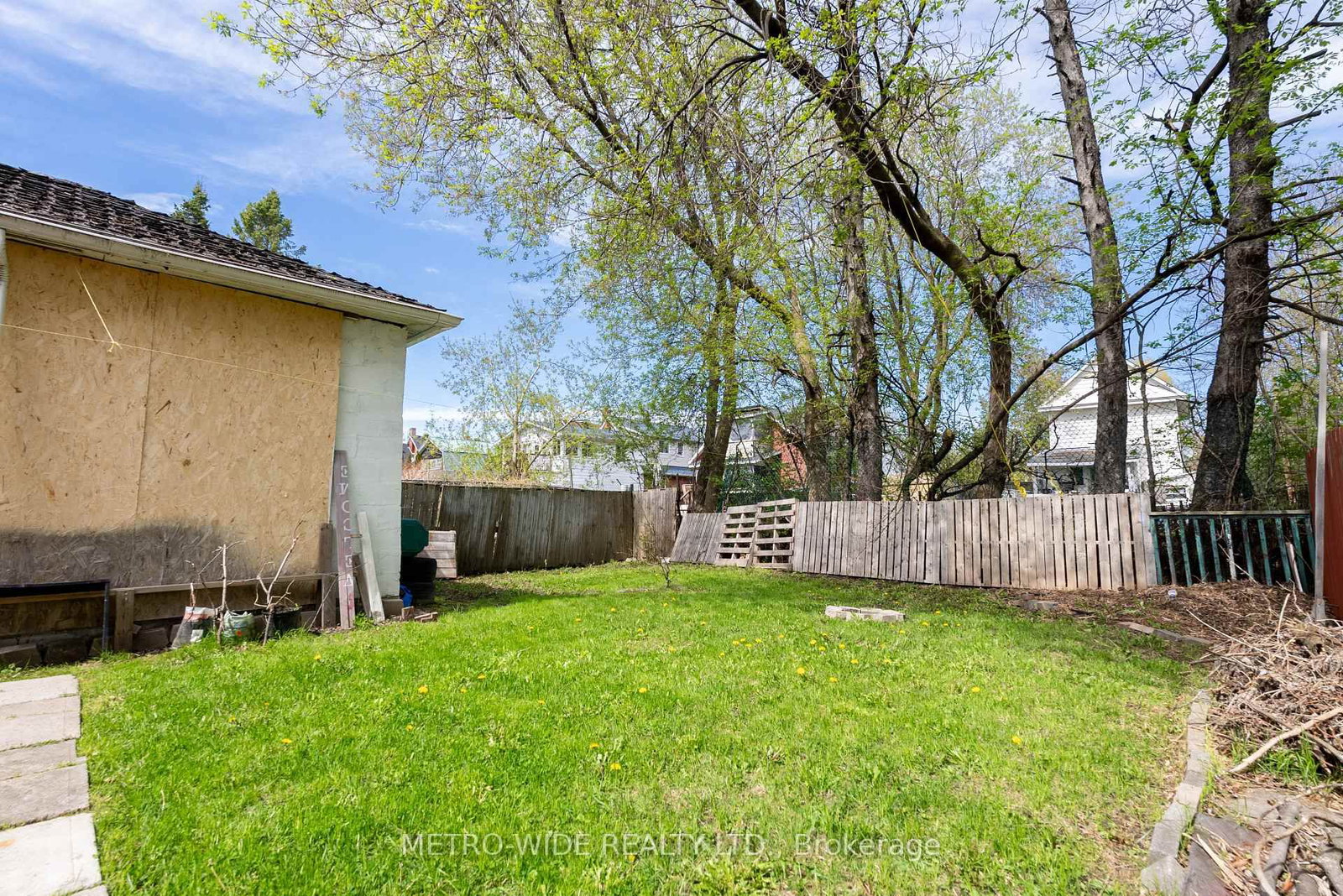476 FIRST Avenue E • North Bay, ON photo 46