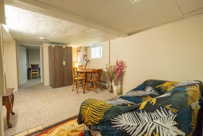 476 FIRST Avenue E • North Bay, ON photo 8