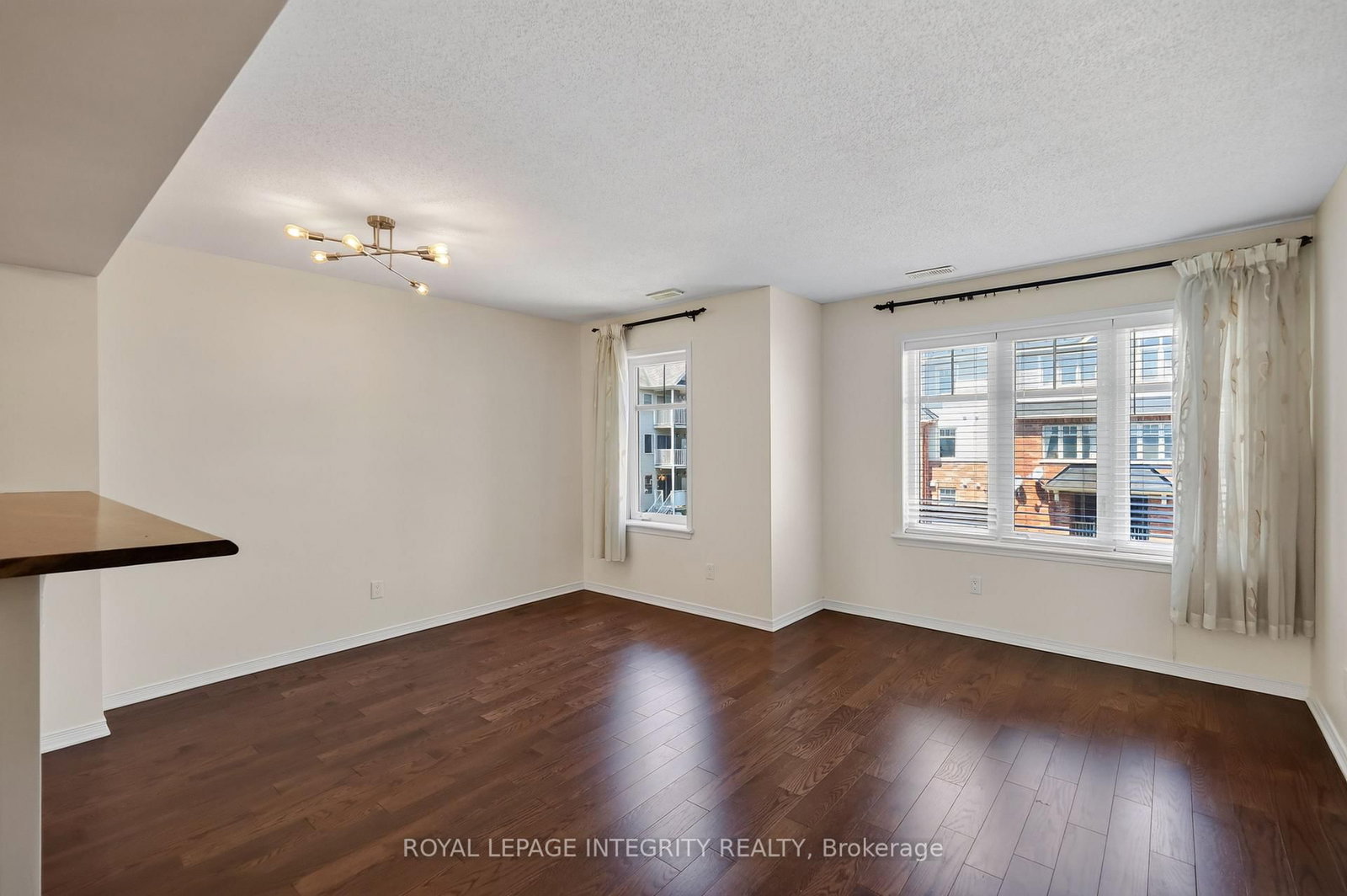 635 Reardon Private • Ottawa, ON photo 10