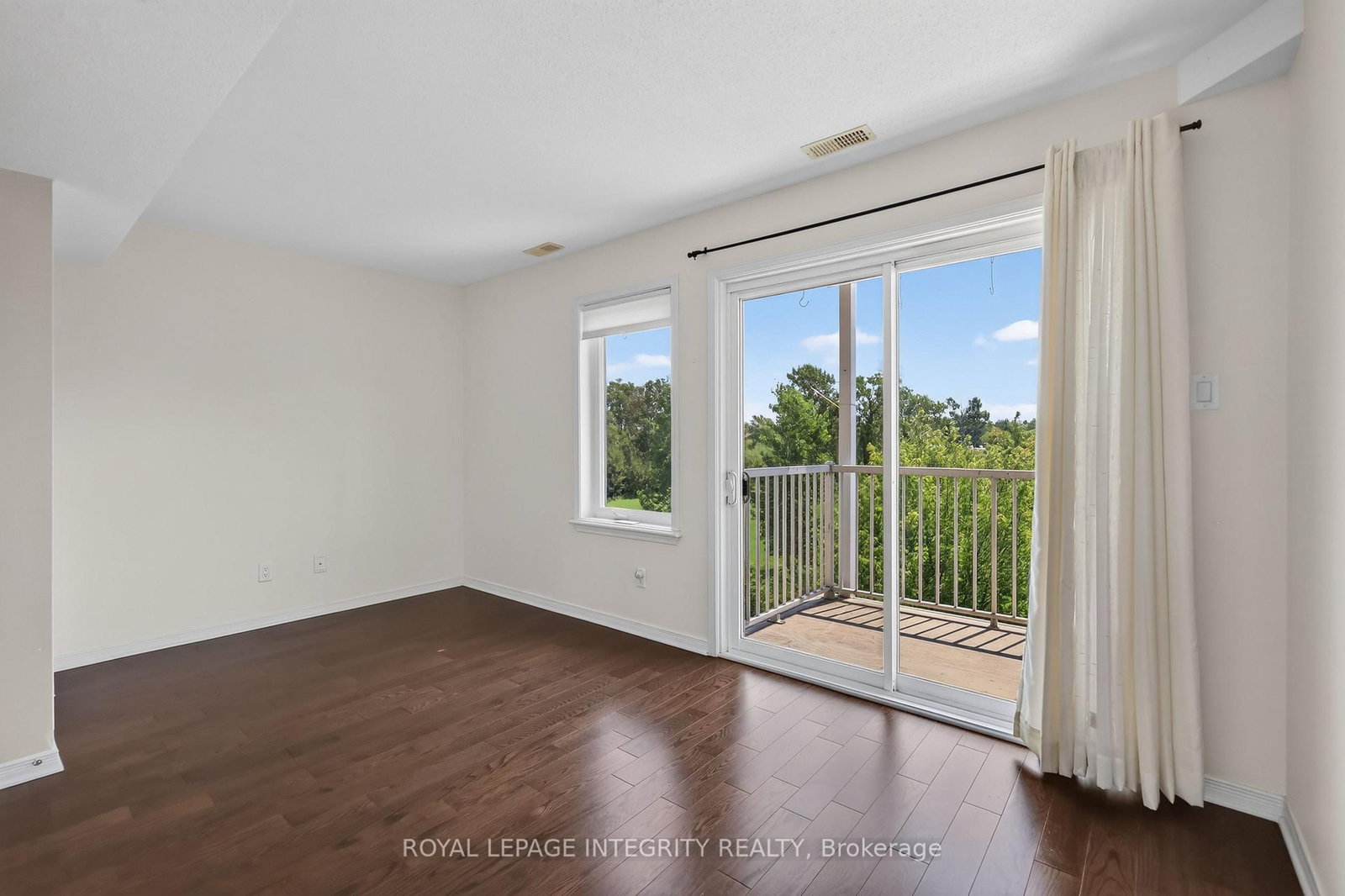 635 Reardon Private • Ottawa, ON photo 15