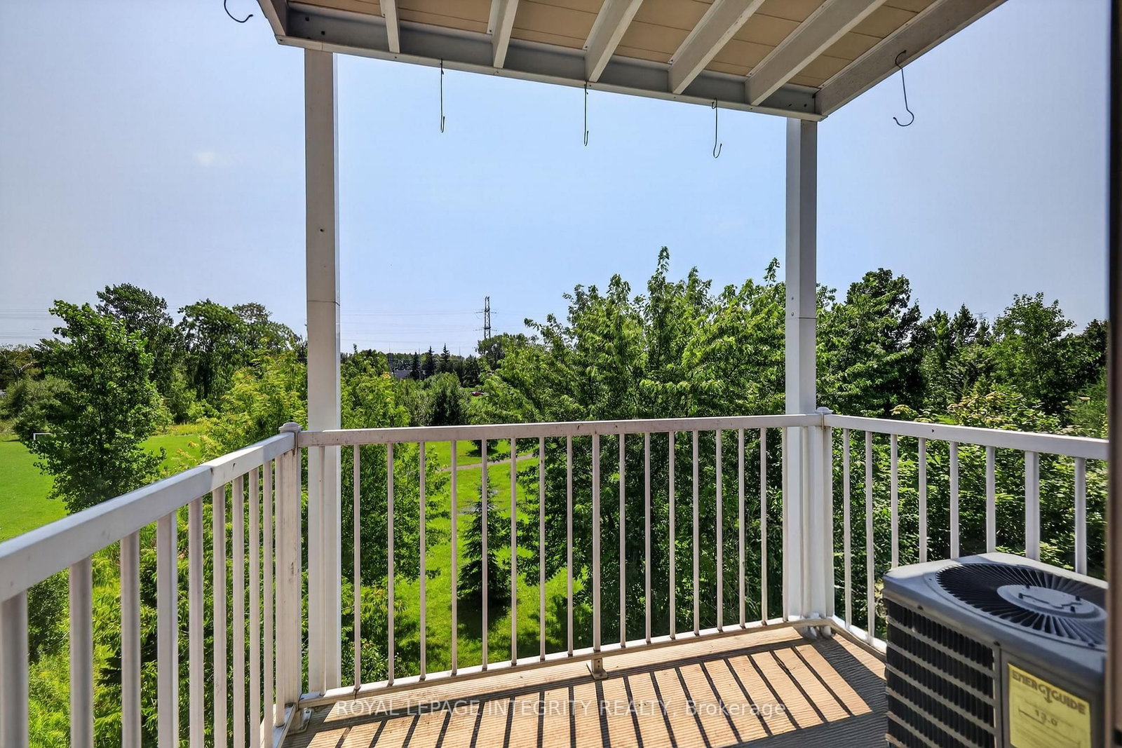 635 Reardon Private • Ottawa, ON photo 17