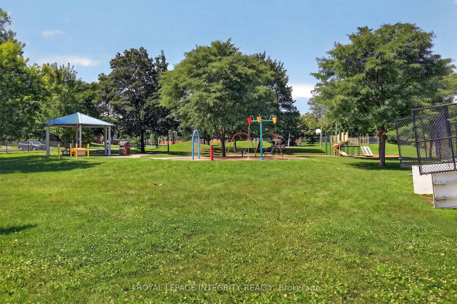 635 Reardon Private • Ottawa, ON photo 30
