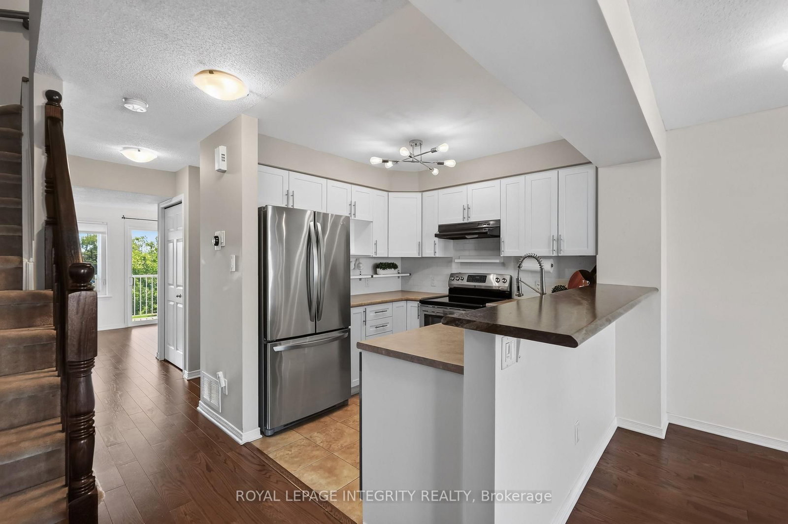 635 Reardon Private • Ottawa, ON photo 4