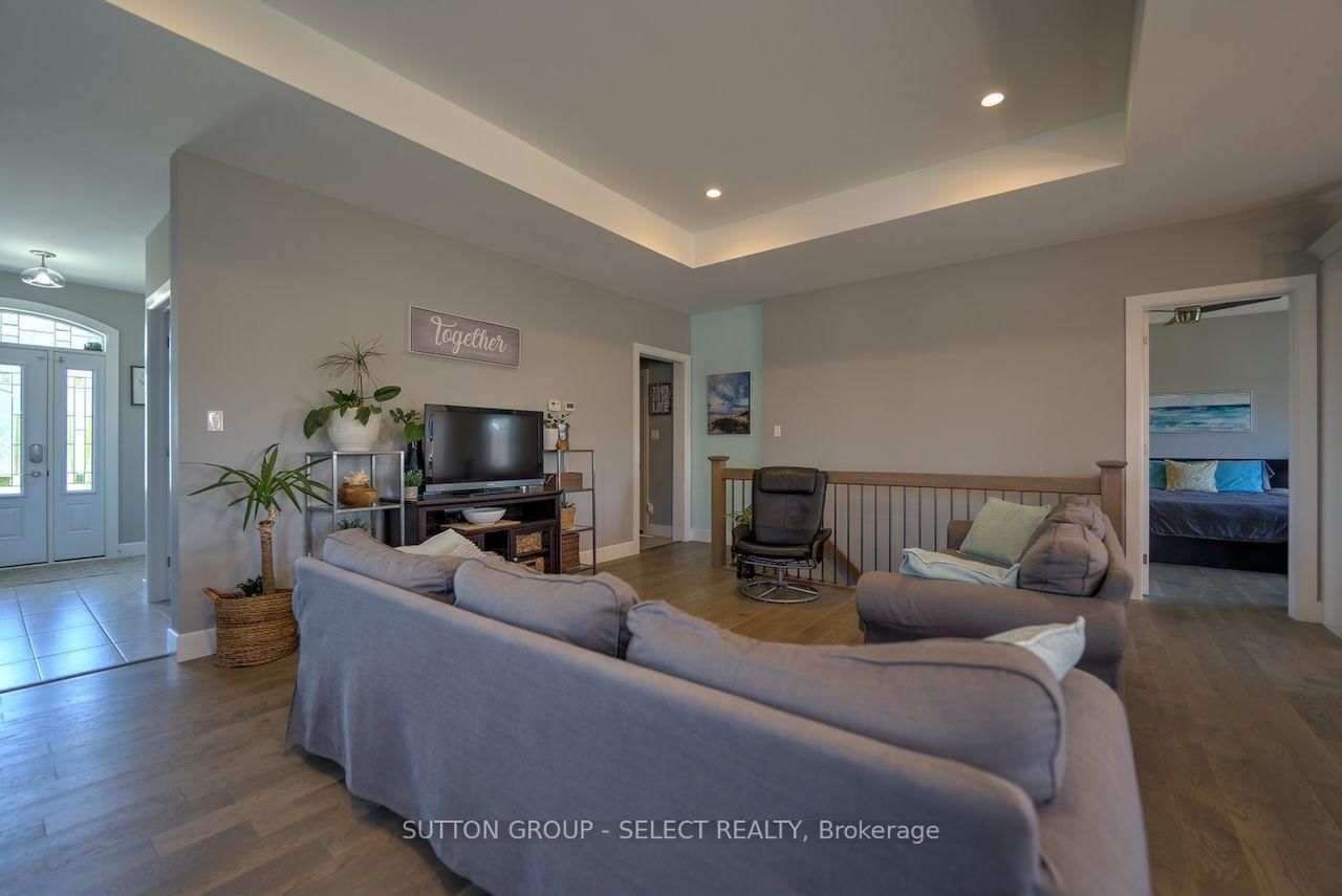 4 BROOKLAWN Drive • Lambton Shores, ON photo 21