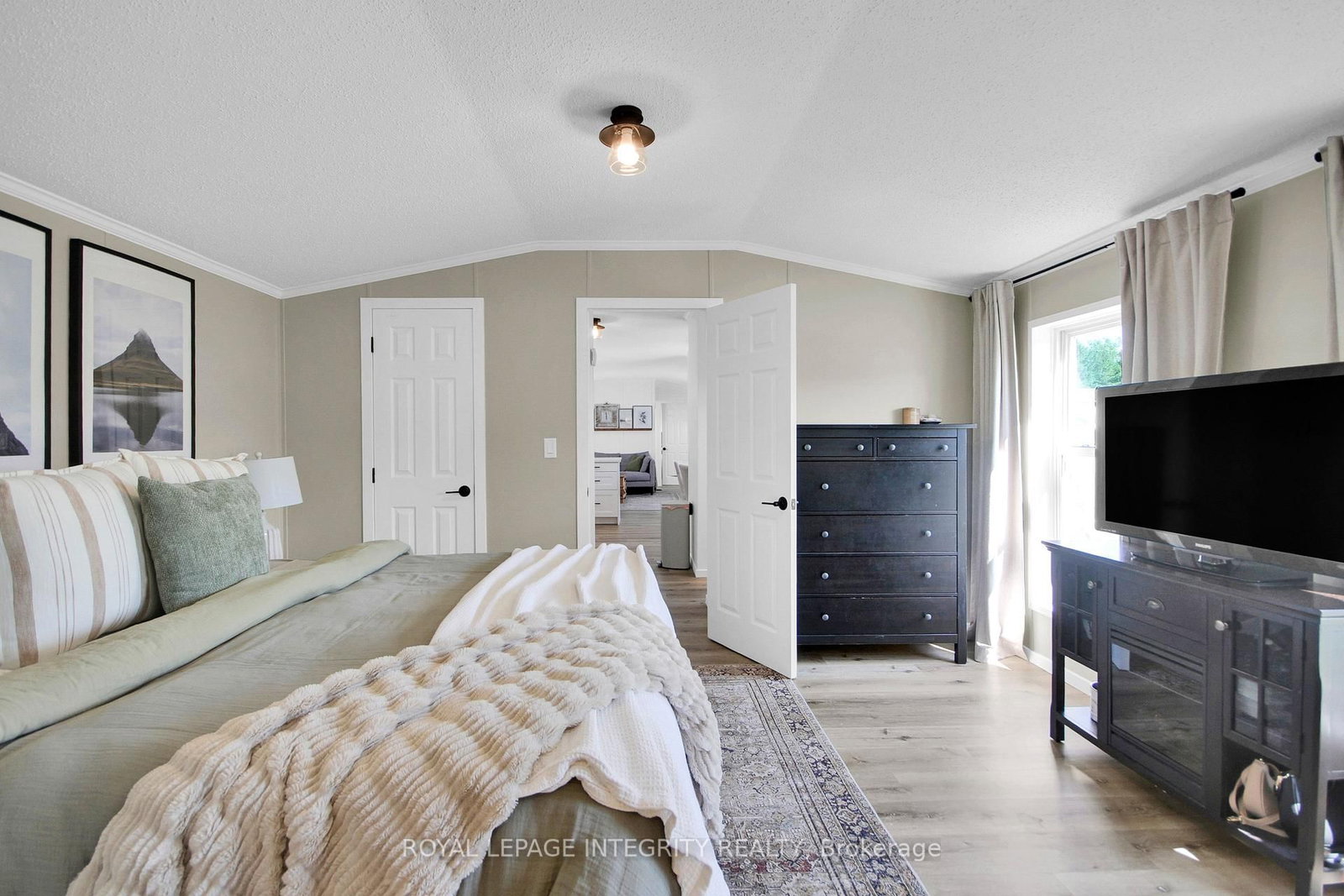 6727 Chris Tierney Private • Ottawa, ON photo 19
