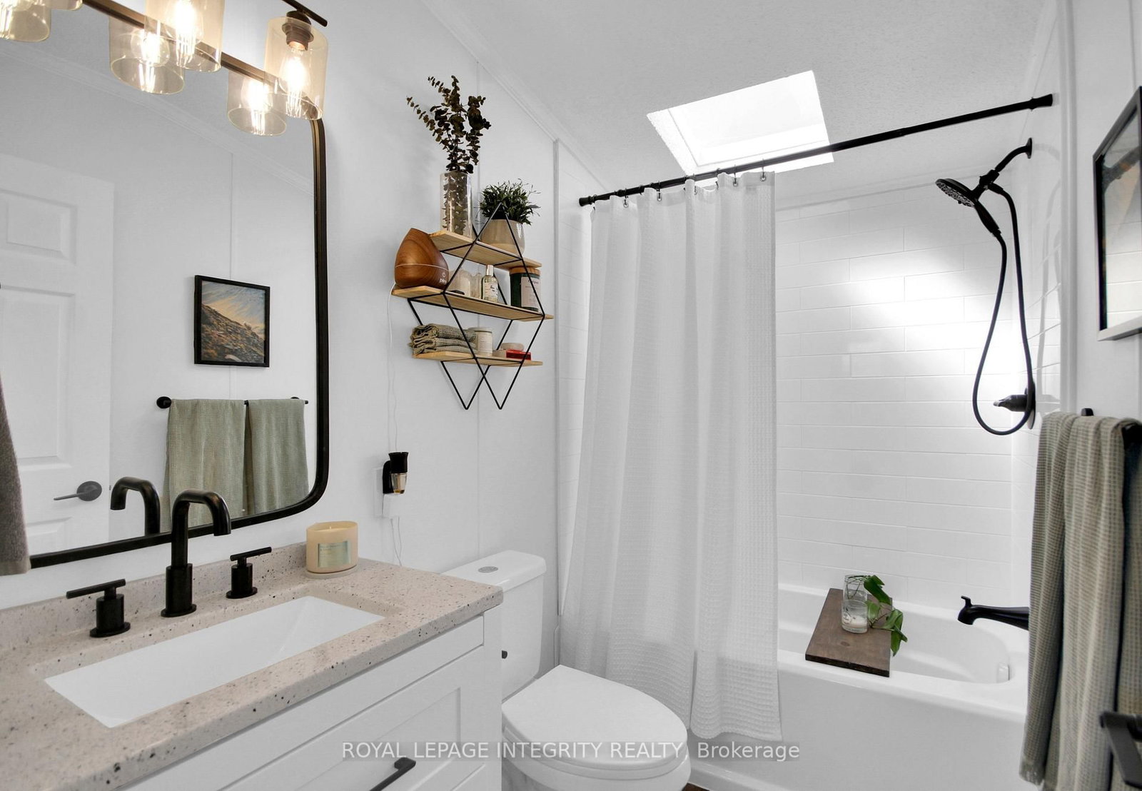 6727 Chris Tierney Private • Ottawa, ON photo 28