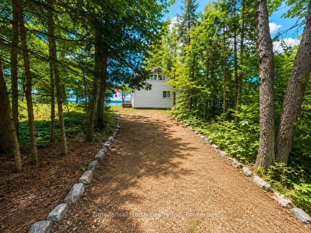 98 West Ham Lake Road • Killarney, ON photo 20